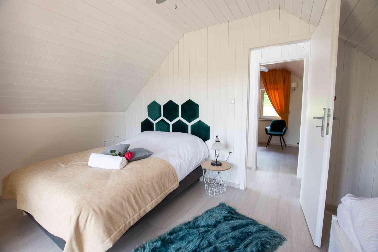 Resort Holiday Natural - Gosciniec Zacisze Chmielno Εξωτερικό φωτογραφία