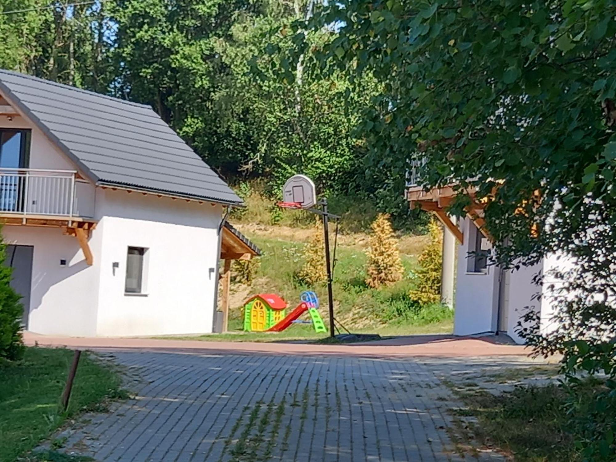Resort Holiday Natural - Gosciniec Zacisze Chmielno Εξωτερικό φωτογραφία