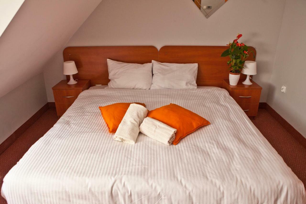 Resort Holiday Natural - Gosciniec Zacisze Chmielno Εξωτερικό φωτογραφία